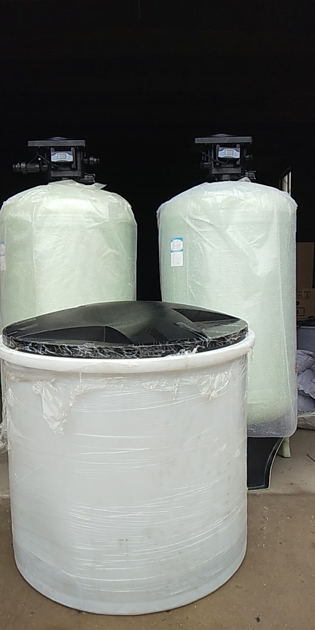 云南养猪场地热供暖全自动软水器 软化水设备